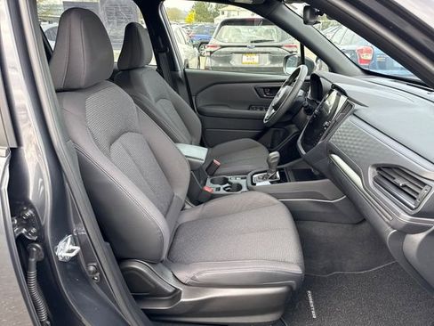 Used 2025 Subaru Forester Premium image 11