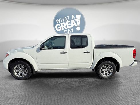 Used 2021 Nissan Frontier SV image 6