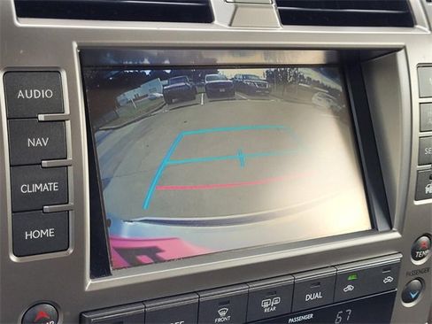 Used 2017 Lexus GX 460 image 26