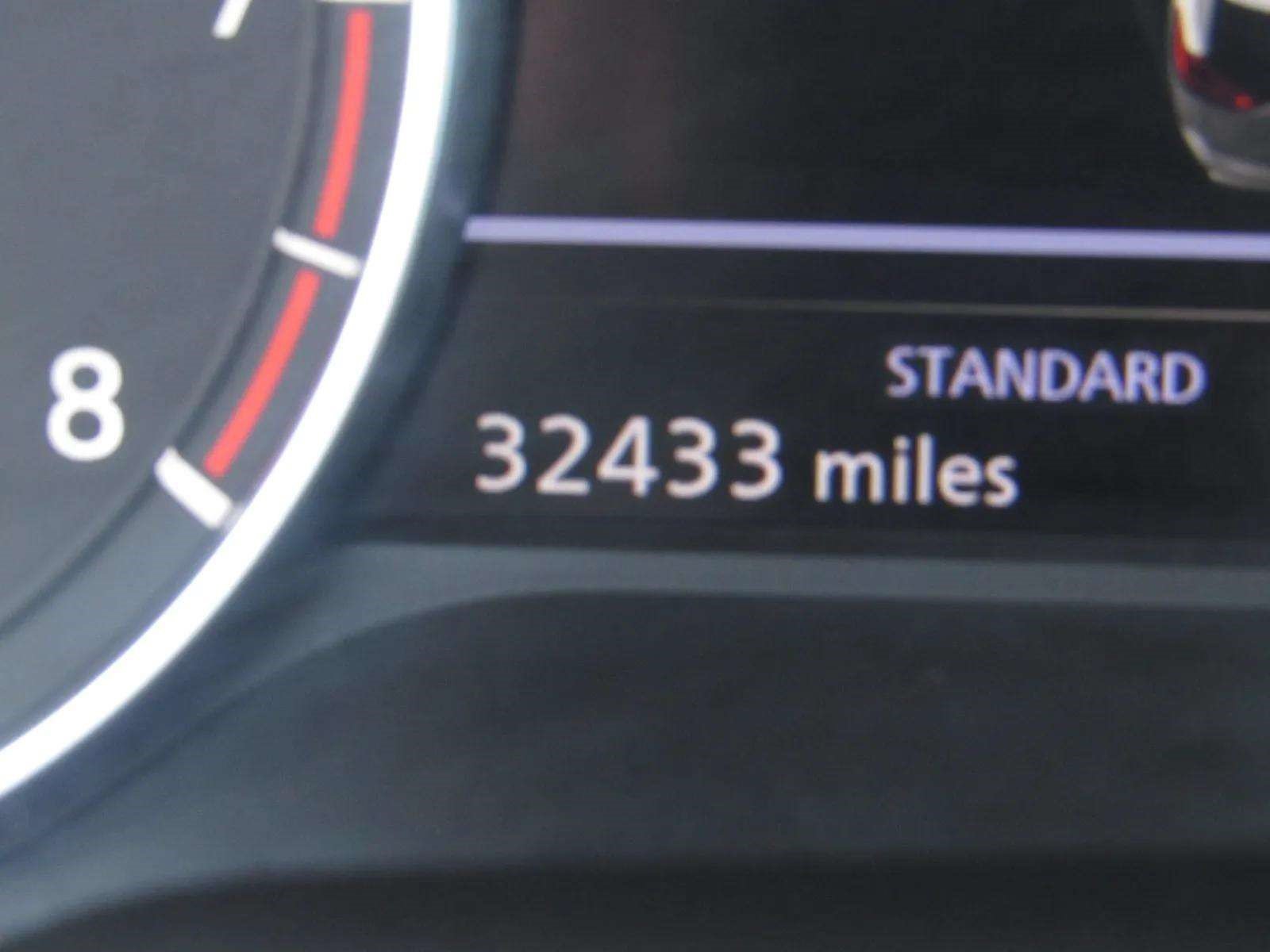 Used 2025 Nissan Rogue SV FWD image 27