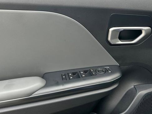 New 2025 Kia K4 LXS image 11