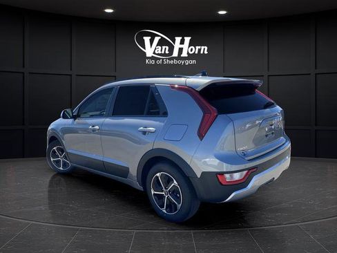 New 2026 Kia Niro EX FWD image 5