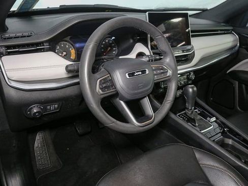 Used 2024 Jeep Compass Limited image 20