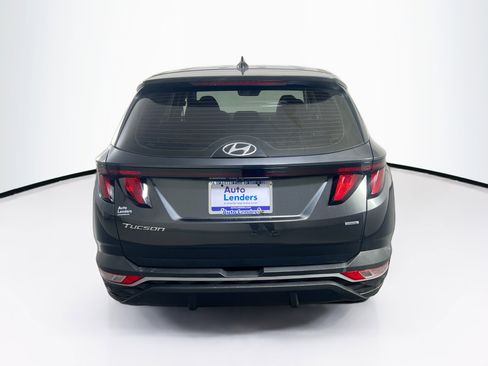 Used 2023 Hyundai Tucson SE image 6