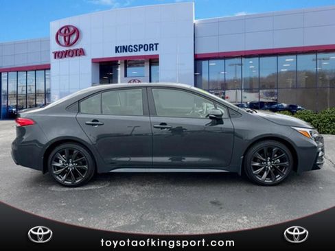 Certified 2025 Toyota Corolla SE w/ SE Premium Package image 6