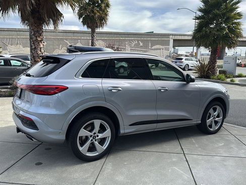 Used 2025 Audi Q5 Premium Plus w/ Premium Plus image 6