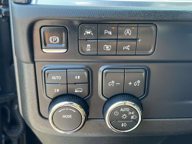 Certified 2026 Chevrolet Suburban RST AWD/4WD image 23