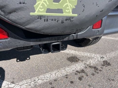 Used 2024 Jeep Wrangler Sport S image 10