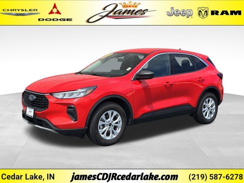 Used 2024 Ford Escape Active w/ Tech Pack #1 AWD/4WD image 1
