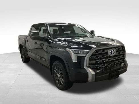 Used 2022 Toyota Tundra Platinum w/ Advanced Package image 3