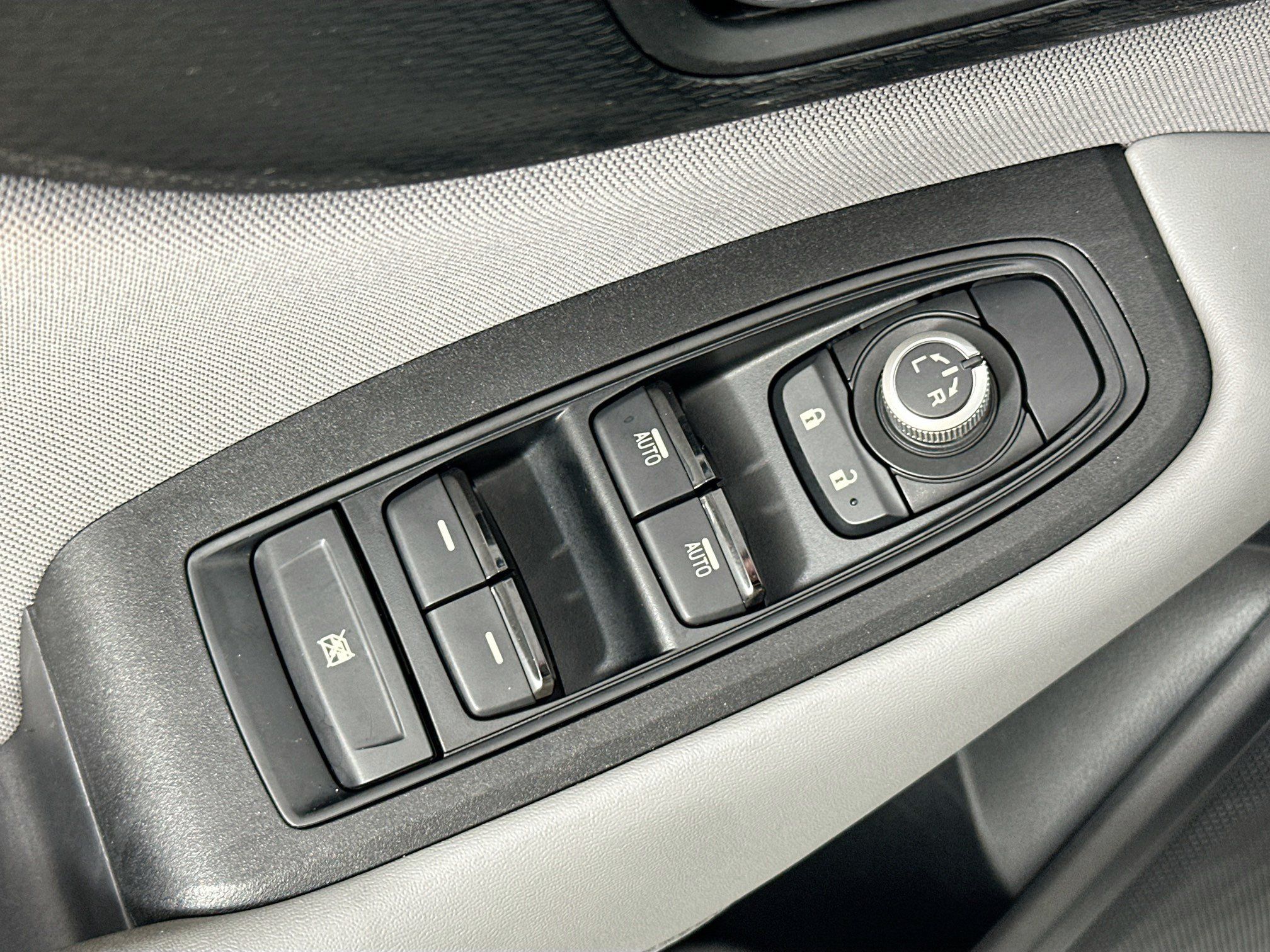 Used 2023 Subaru Legacy Premium AWD/4WD image 17