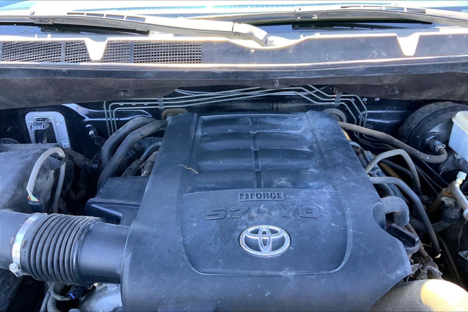 Used 2012 Toyota Tundra Limited w/ Platinum Pkg AWD/4WD image 31