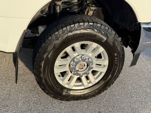 Used 2019 Ford F250 XLT w/ FX4 Off-Road Package AWD/4WD image 18