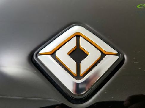 Used 2024 Rivian R1S Adventure AWD/4WD image 32