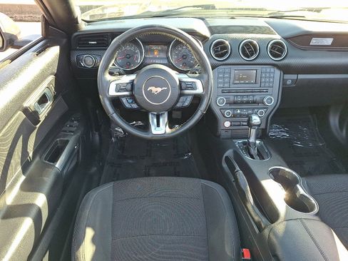 Used 2017 Ford Mustang Convertible image 12