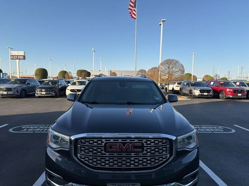 Used 2019 GMC Acadia Denali w/ Technology Package image 18