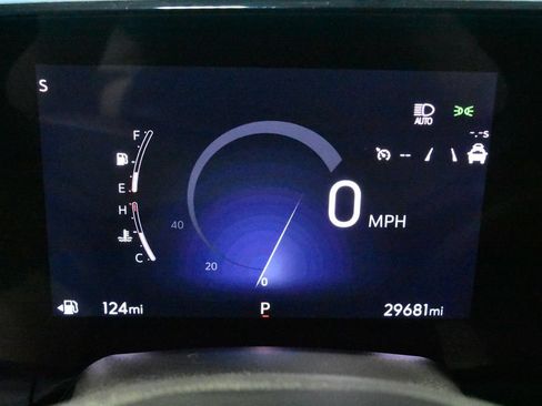 Used 2025 Buick Envista Preferred w/ Convenience II Package FWD image 19