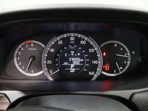 Used 2017 Honda Accord EX image 39