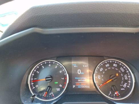 Used 2020 Toyota RAV4 XLE image 20