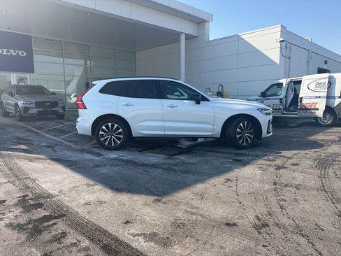 Certified 2023 Volvo XC60 B5 Plus w/ Climate Package image 2