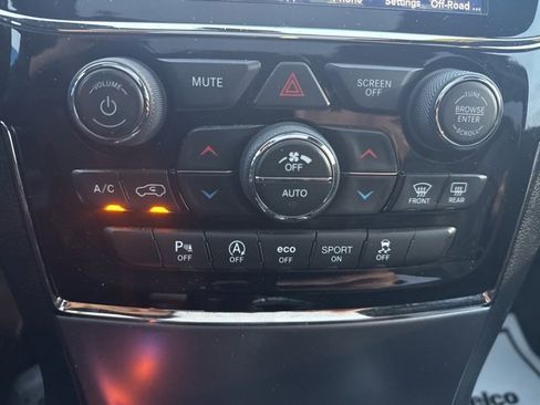 Used 2019 Jeep Grand Cherokee Limited X image 35