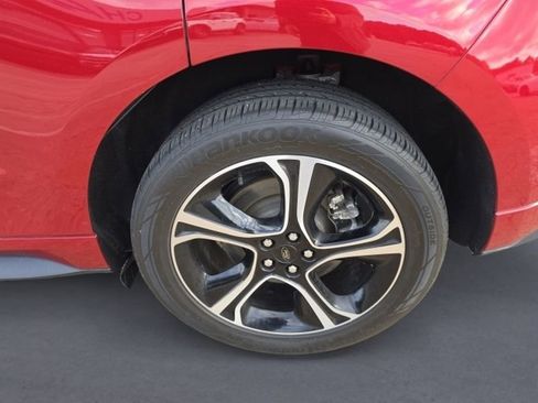 Used 2024 Ford Edge ST image 28