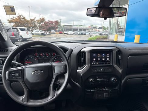 Used 2020 Chevrolet Silverado 1500 Custom Trail Boss w/ Custom Convenience Package AWD/4WD image 2