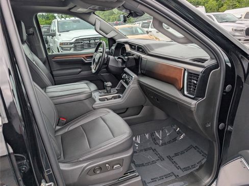 Used 2023 GMC Sierra 1500 Denali w/ Denali Reserve Package AWD/4WD image 10