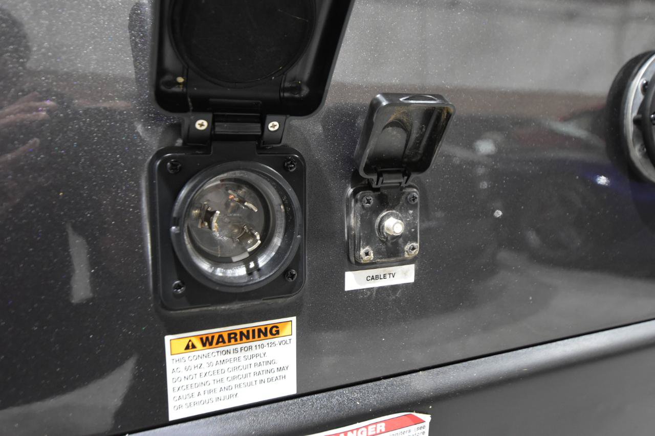 Used 2021 RAM ProMaster 3500 w/ Convenience Group FWD image 17