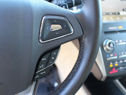 Used 2017 Lincoln MKC Select w/ Select Plus Package image 21