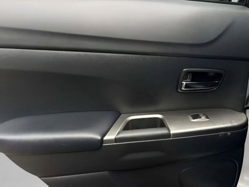 Used 2022 Mitsubishi Outlander Sport SE image 30