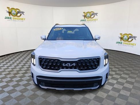 Used 2023 Kia Telluride SX Prestige X-Line image 3