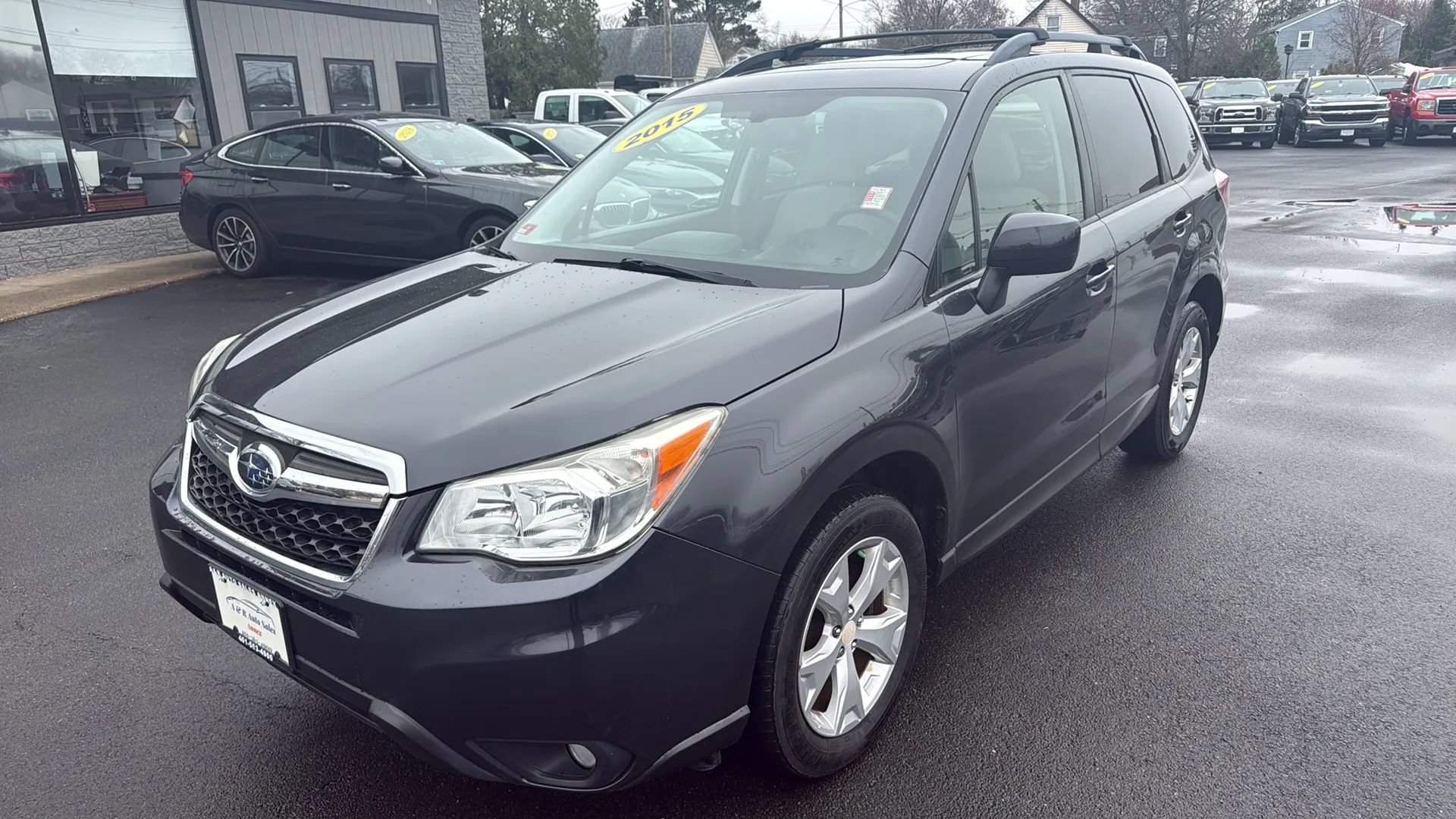 Used 2015 Subaru Forester 2.5i Premium w/ All-Weather Package AWD/4WD image 3