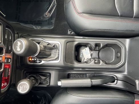 Used 2025 Jeep Wrangler Unlimited Rubicon w/ XTREMEE 35" Tire Package image 10