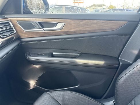 New 2026 Volkswagen Atlas SE image 23