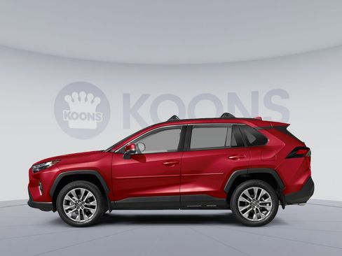 New 2025 Toyota RAV4 XLE image 4