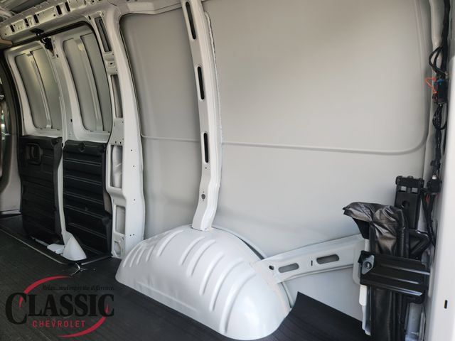 New 2025 Chevrolet Express 2500 w/ Driver Convenience Package RWD image 35