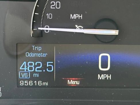 Used 2017 Cadillac XT5 Premium Luxury AWD/4WD image 22