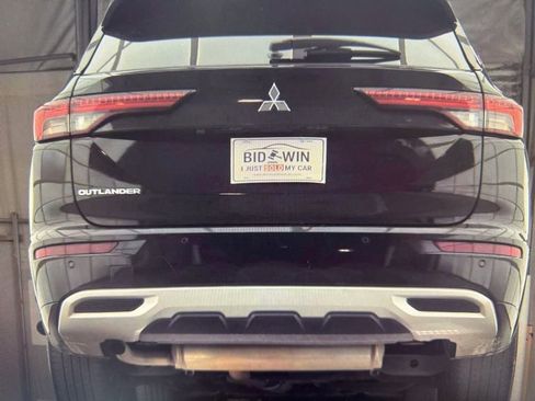 Used 2024 Mitsubishi Outlander SEL image 7