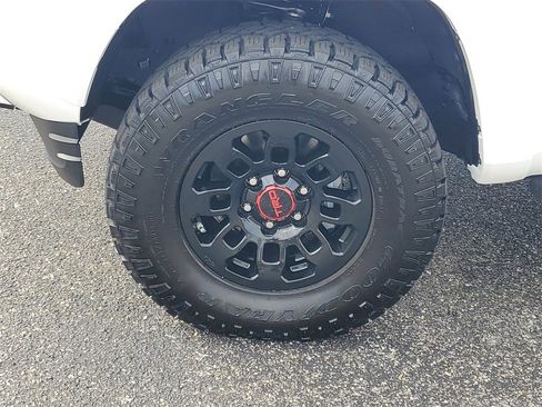 Used 2022 Toyota Tacoma SR5 image 32