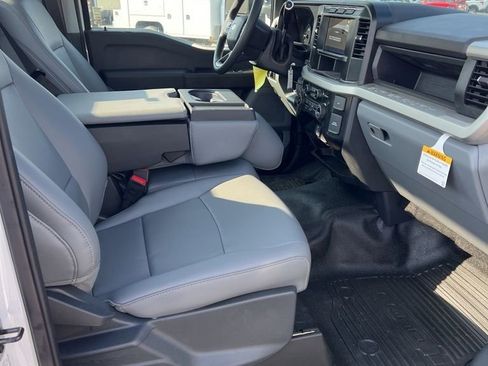 New 2024 Ford F550 4x4 Regular Cab Super Duty image 8