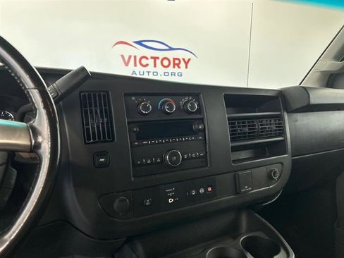 Used 2017 Chevrolet Express 3500 LT w/ LT Preferred Equipment Group RWD image 16