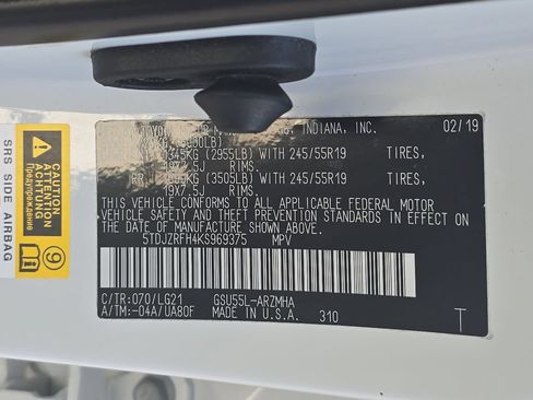Used 2019 Toyota Highlander SE w/ Nightshade Edition AWD/4WD image 39