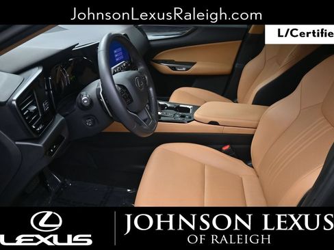 Used 2023 Lexus NX 250 FWD w/ Towing Package (2000 Lbs) image 10