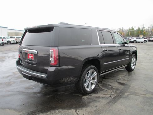 Used 2016 GMC Yukon XL Denali w/ Open Road Package image 3