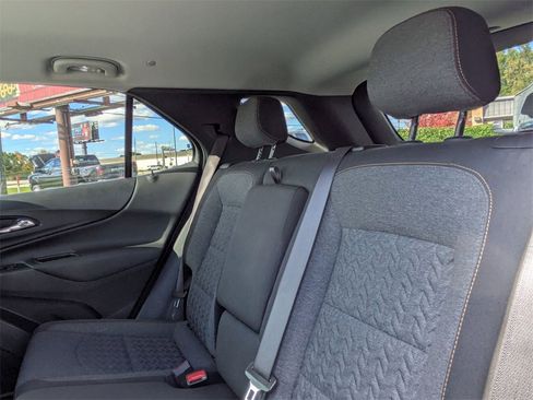 Used 2024 Chevrolet Equinox LT image 28
