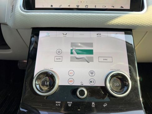 Used 2020 Land Rover Range Rover Velar R-Dynamic S AWD/4WD image 16