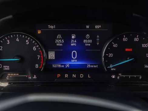 Used 2021 Ford Explorer XLT w/ Equipment Group 202A RWD image 27