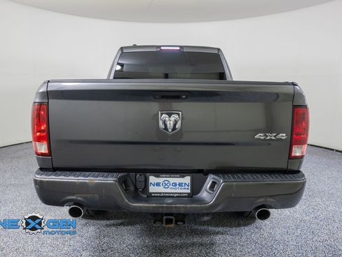 Used 2018 RAM 1500 Express w/ Express Value Package AWD/4WD image 6