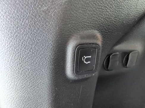 Used 2020 Jeep Cherokee Limited AWD/4WD image 36